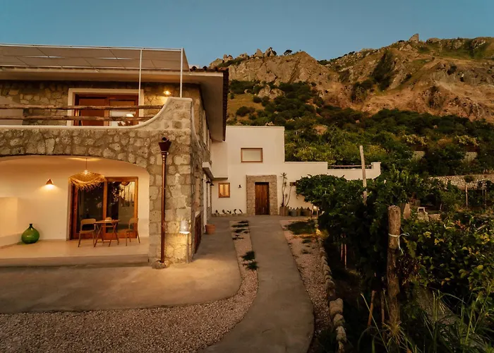 منتجع Borgo Corbaro - Exclusive Retreat